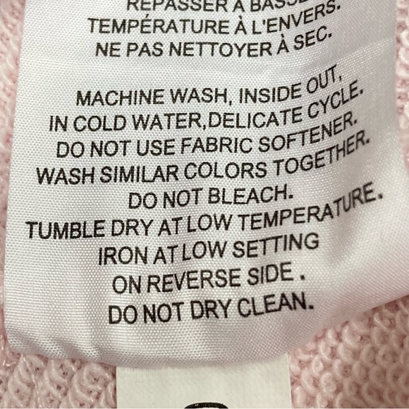 Active Zone Size 1X Pink Crewneck Sweatshirt Short Sleeves and Grommet Detailing - Picture 7 of 7